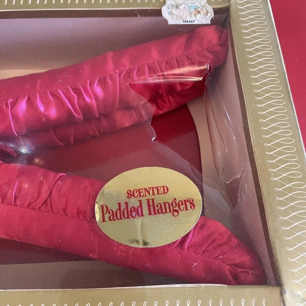New Set of 6 Vintage‎ Scented Padded Satin Lingerie Sweater Hangers Hot Pink